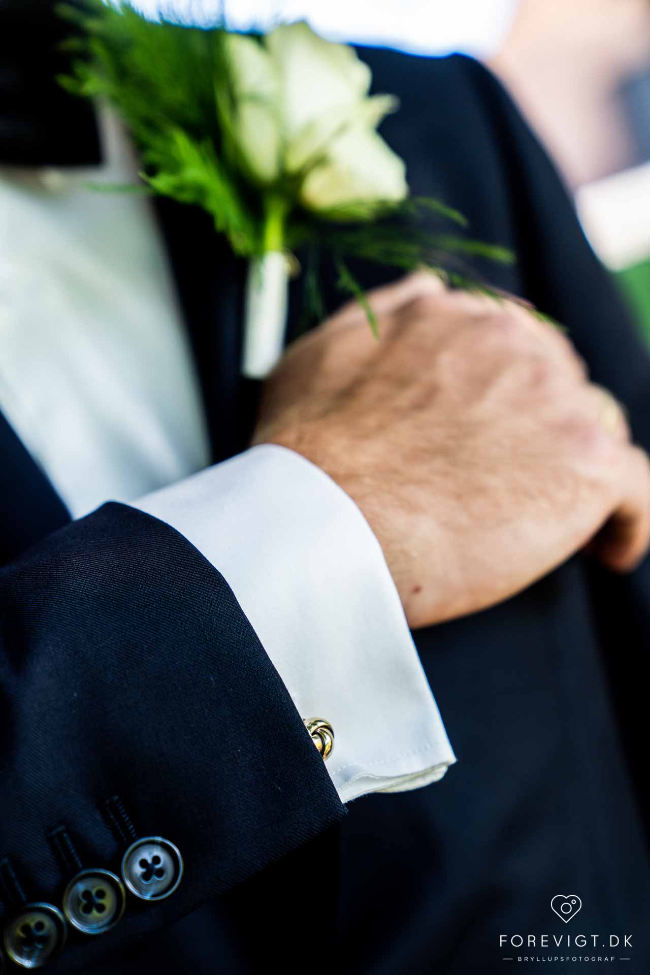 Efter vielsen vælger mange brudepar slottet eller slotsparken som den romantiske ramme for bryllups billederne