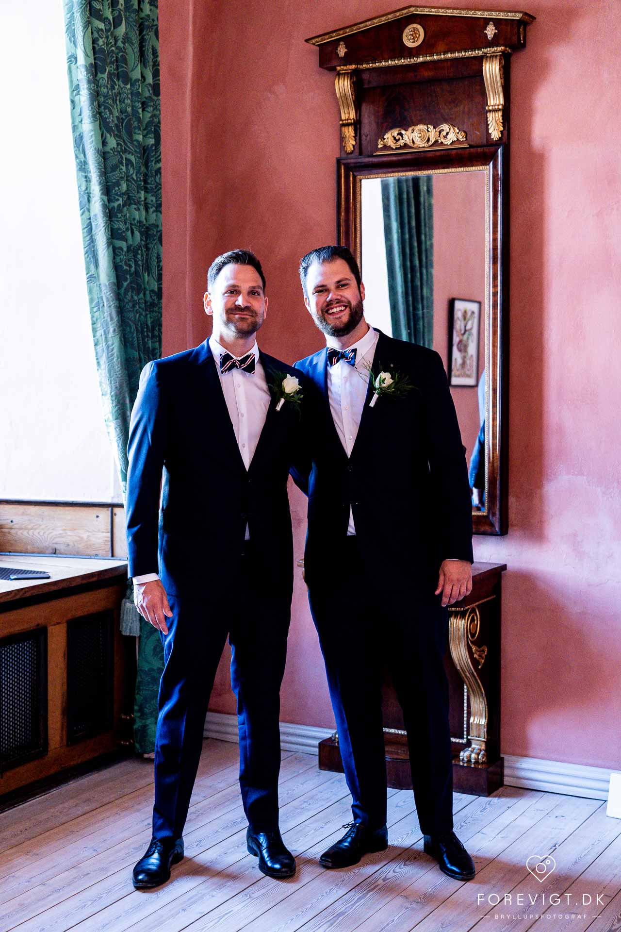 Slotsbryllup. Bryllup med vielse på slottet · Bryllupsfest i Clausholms festlokale