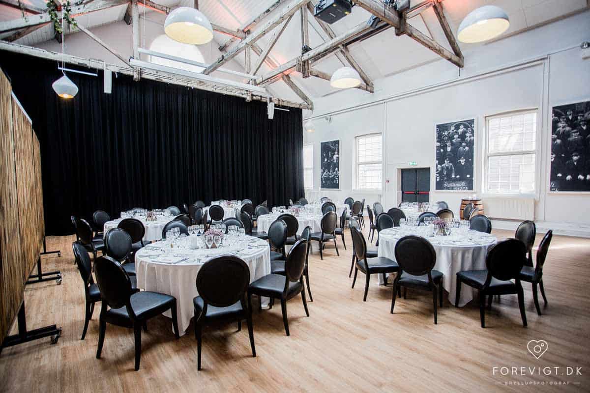 Hold brylluppet i et selskabslokale eller en restaurant